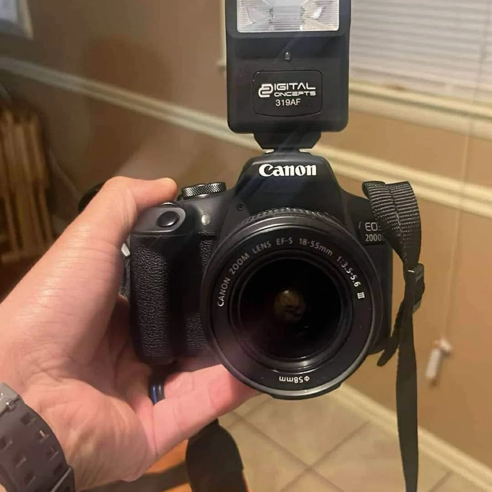 Canon 2000D